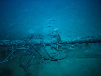 Foremast below crows nest including wiring and light